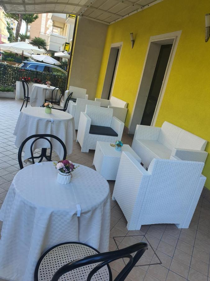 Hotel Dream ريميني المظهر الخارجي الصورة