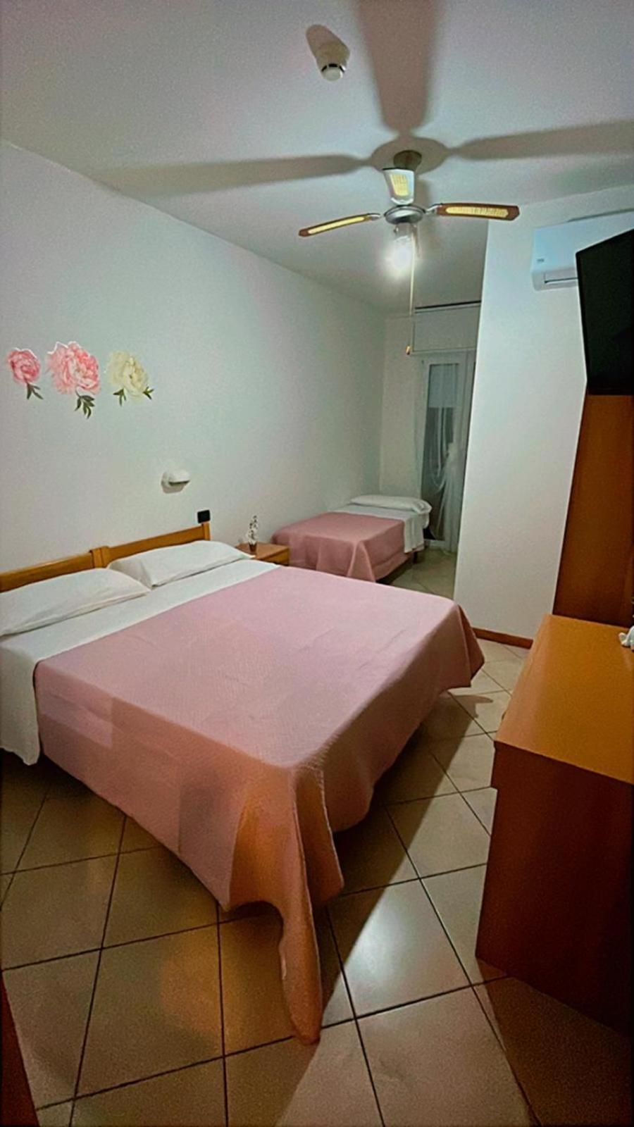 Hotel Dream ريميني المظهر الخارجي الصورة